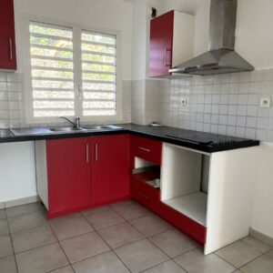 SAINT-PIERRE - LIGNE DES BAMBOUS - Appartement T3 au R+1 d'une résidence avec piscine