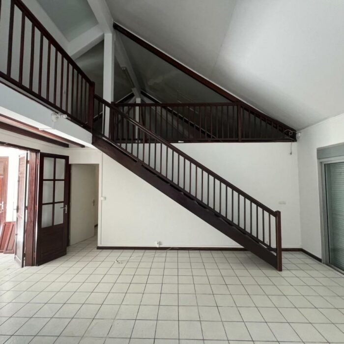 LE TAMPON - PROX. ROLAND GARROS - Spacieuse villa F5