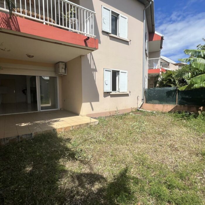 SAINT-PIERRE - BASSIN PLAT - Appartement T2 avec jardin + parking