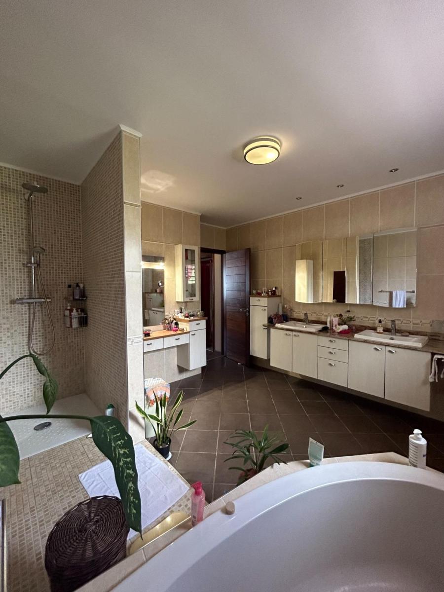 SAINT-PIERRE - MONT-VERT - Villa F7 tout confort – Image 7