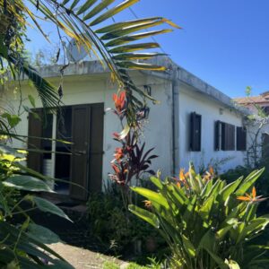 LE TAMPON - RUE JULES BERTAUT - Maison T4 à rafraîchir sur une belle parcelle de 730 m²