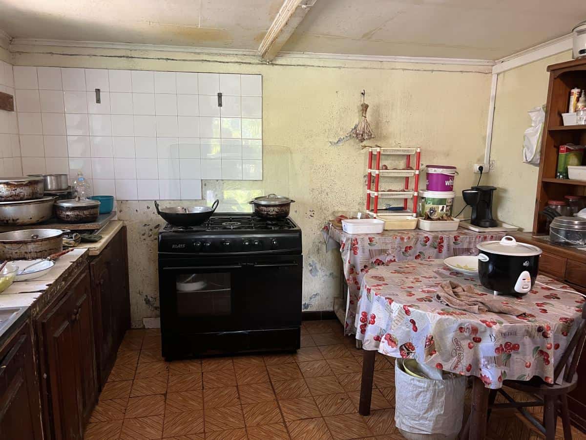 SAINT-PIERRE VILLE - Parcelle de terrain bâti de 491 m² - zone Ud - angle de rues – Image 4