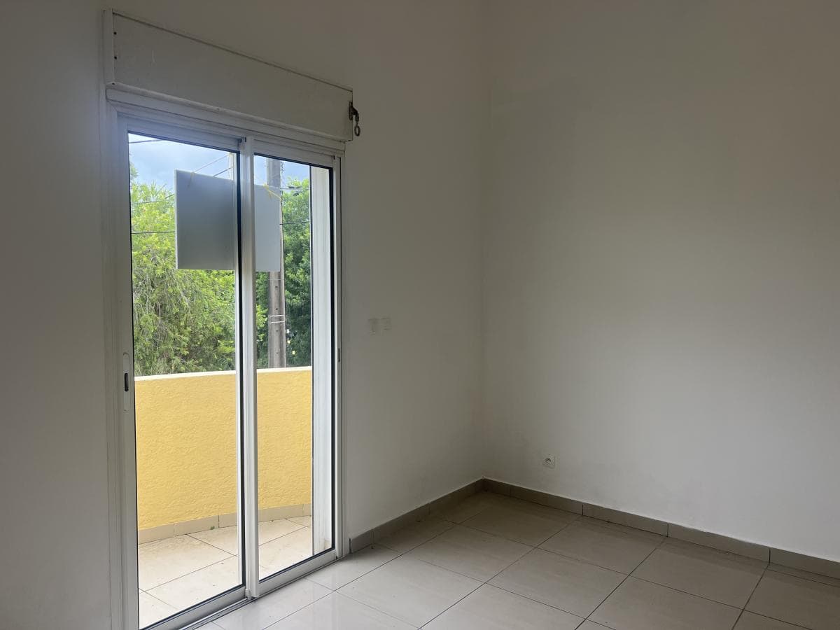 SAINT-PIERRE - Mont-Vert les Hauts - Maison F4/5 sur 2 niveaux avec garage et terrasses – Image 10