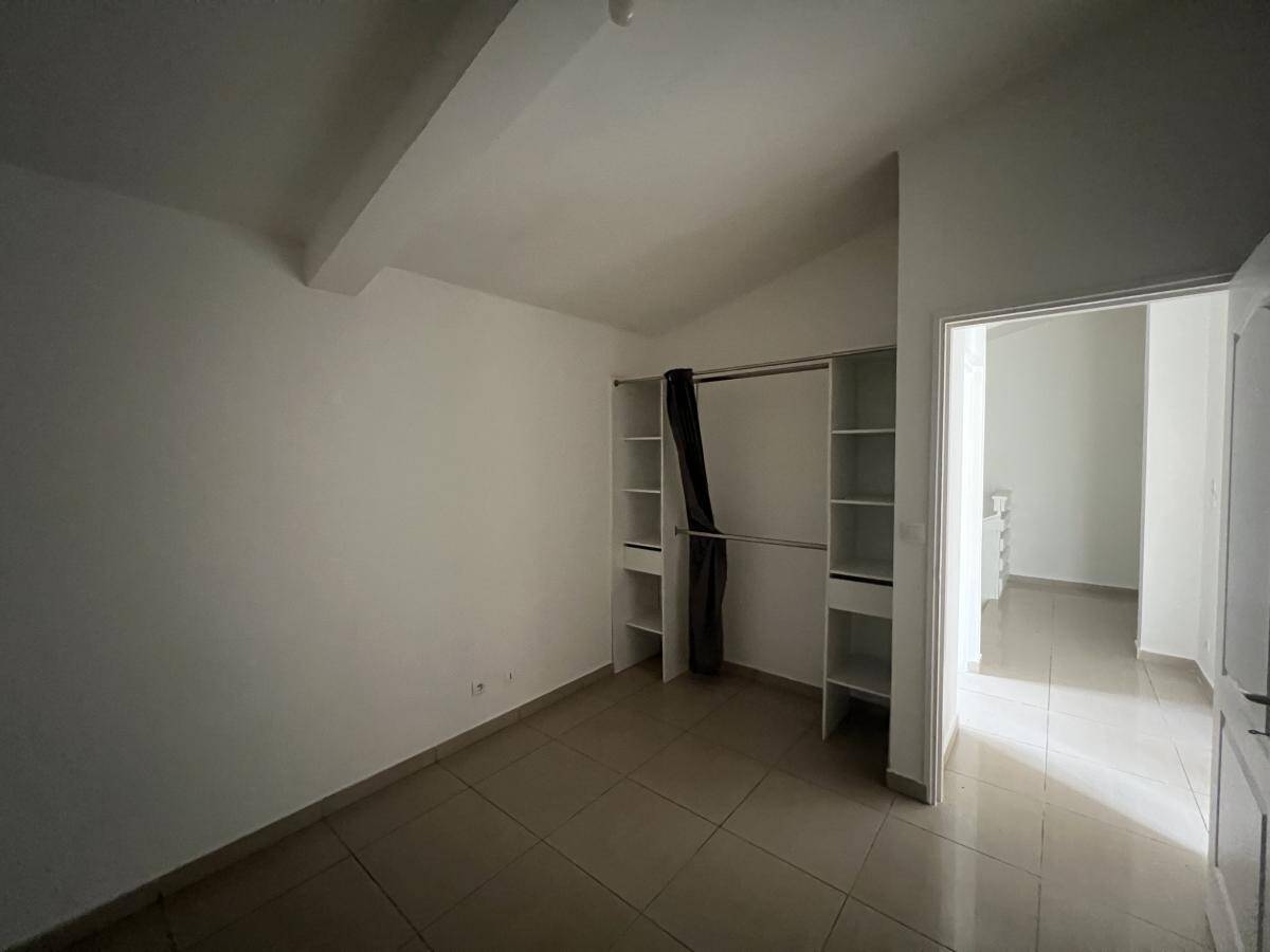 SAINT-PIERRE - Mont-Vert les Hauts - Maison F4/5 sur 2 niveaux avec garage et terrasses – Image 8