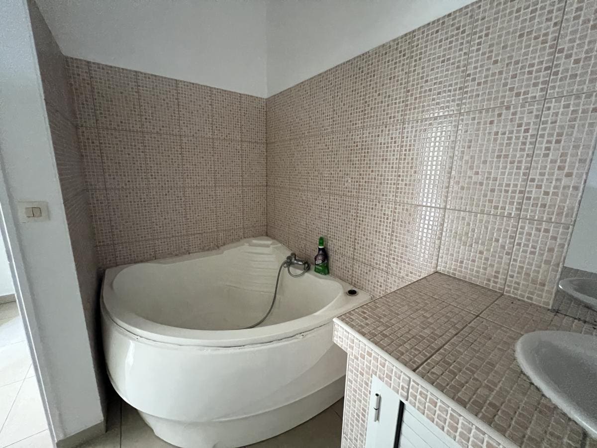 SAINT-PIERRE - Mont-Vert les Hauts - Maison F4/5 sur 2 niveaux avec garage et terrasses – Image 9