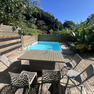 SAINT-GILLES-LES-HAUTS - Villa F3 avec piscine + logement F2 indépendant