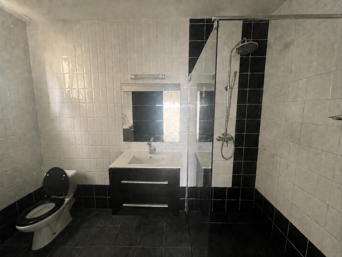 LE TAMPON 12EME KM - Maison F6 avec terrasses et garage – Image 11