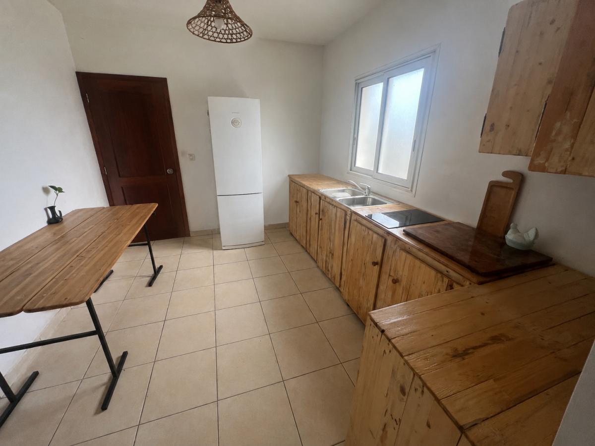 LE TAMPON 12EME KM - Maison F6 avec terrasses et garage – Image 12
